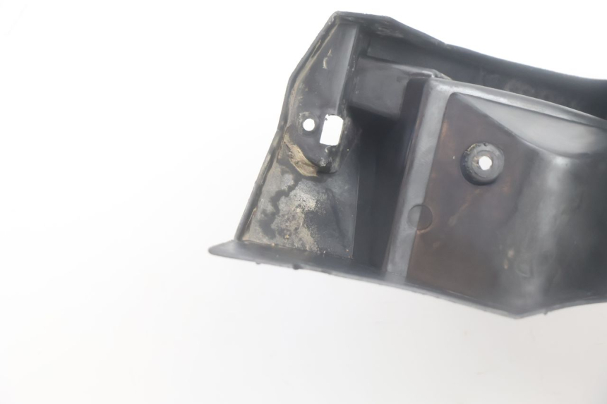photo de VERKLEIDUNG VORNE MITTE MBK NITRO 50 (2004 - 2008) - Details der Befestigungspunkte