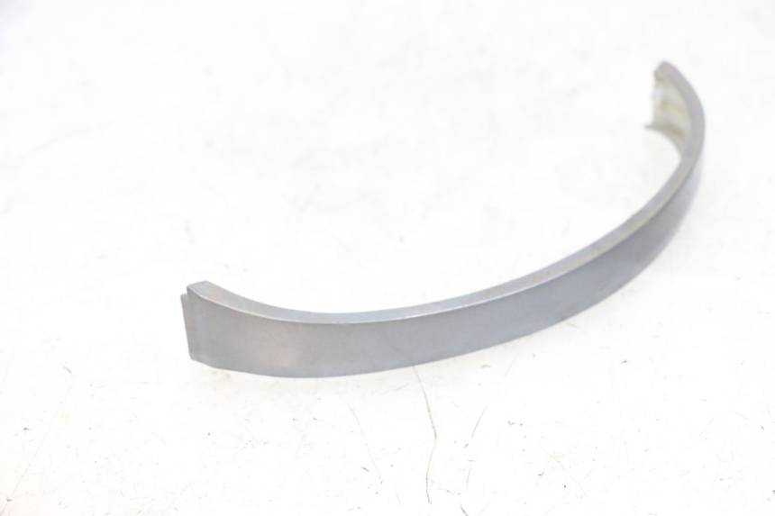 photo de VERKLEIDUNG VORNE MITTE EFUN PUSA 1 - Alternative Perspektive