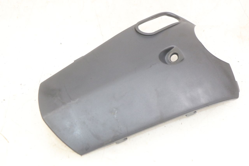 photo de UNTERE VERKLEIDUNG VORDERSEITE VERBINDUNG HONDA SCV LEAD 100 (2003 - 2007) - Hauptansicht