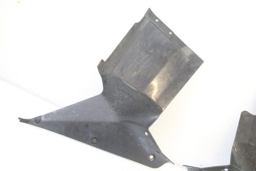 photo de VERKLEIDUNG VORNE MITTE HONDA ST PAN EUROPEAN 1300 (2002 - 2013) - Detailansicht des Bauteils