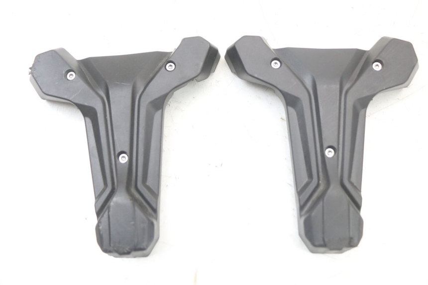 photo de VERKLEIDUNG VORNE MITTE DUALTRON TOGO PLUS 1 - Detailansicht des Bauteils