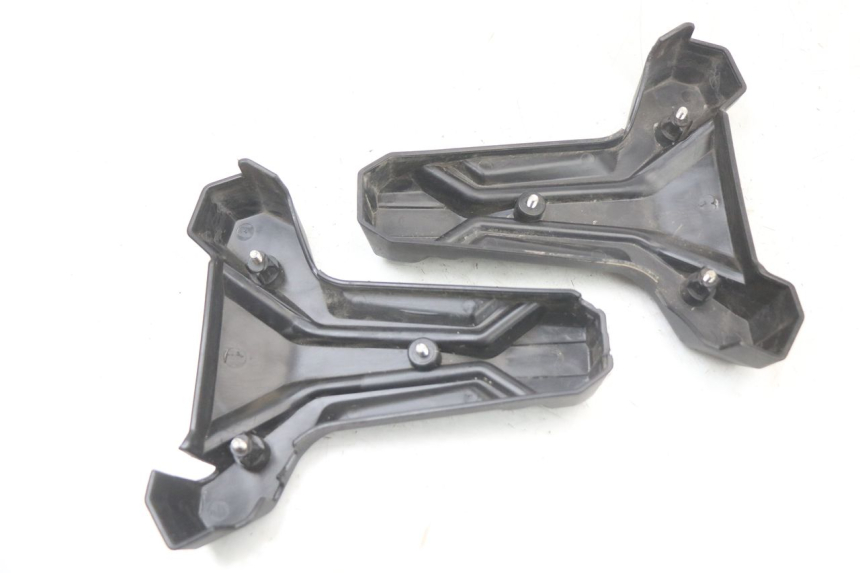 photo de VERKLEIDUNG VORNE MITTE DUALTRON TOGO PLUS 1 - Oberflächenzustand und Material