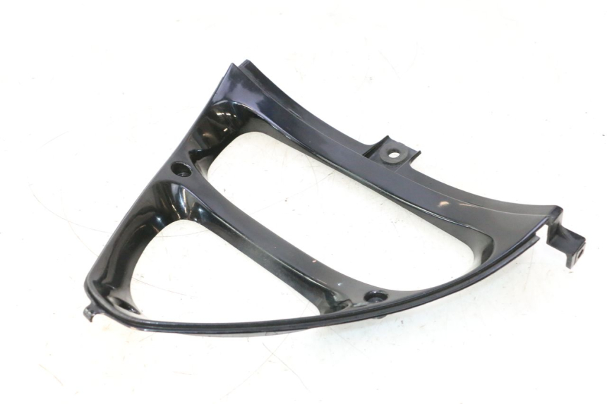 photo de UNTERE VERKLEIDUNGSSCHEIBE VORNE KAWASAKI ZZR 600 (1995 - 2004) - Detailansicht des Bauteils