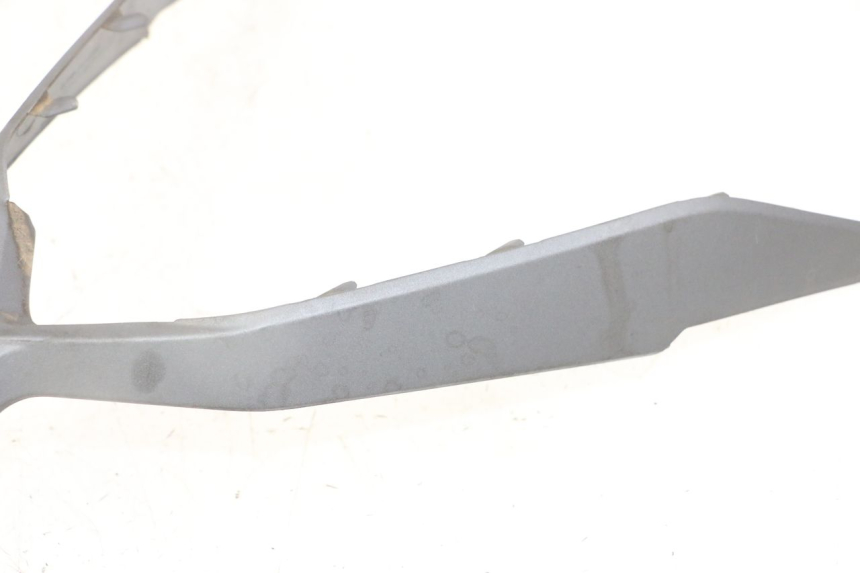 photo de VORDERE VERKLEIDUNGSVERBINDUNG SYM JET 14 4T 50 (2018 - 2022) - Detailansicht des Bauteils