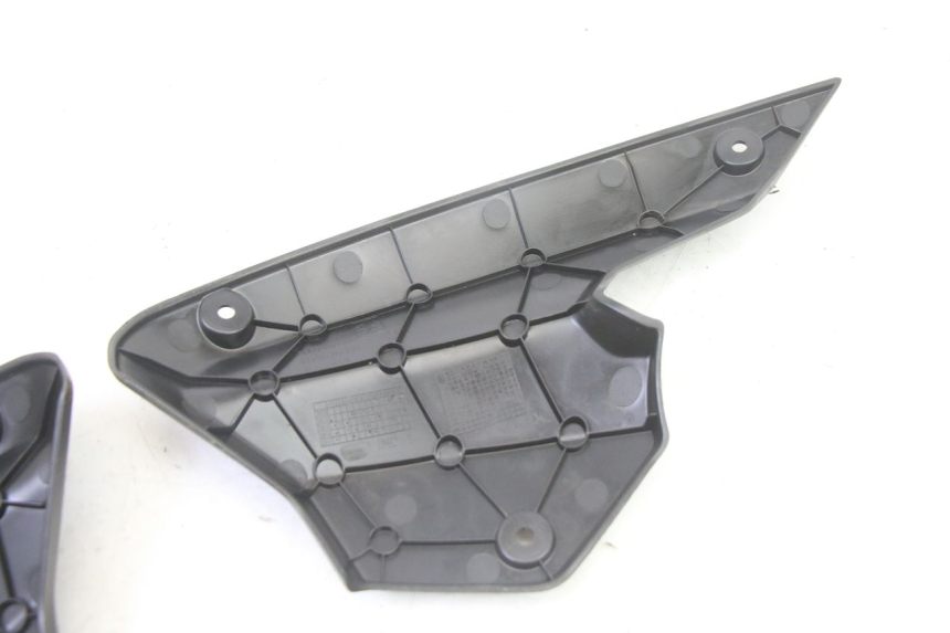 photo de VORDERE VERKLEIDUNGSVERBINDUNG PEUGEOT KISBEE 4T 50 (2018 - 2022) - Oberflächenzustand und Material