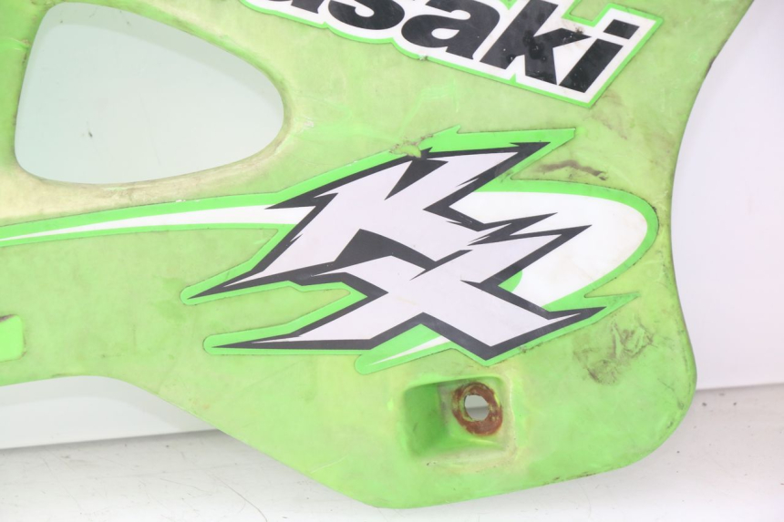 photo de VORDERE VERKLEIDUNGSVERBINDUNG KAWASAKI KX 250 (1994 - 1998) - Weitere Ansicht des Artikels