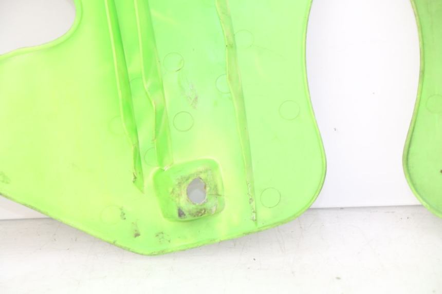 photo de VORDERE VERKLEIDUNGSVERBINDUNG KAWASAKI KX 250 (1994 - 1998) - Gesamtansicht des Produkts