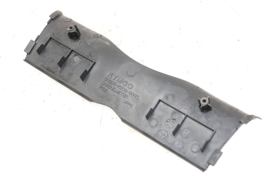 photo de FRONTVERKLEIDUNG MITTE KYMCO STRYKER OFF ROAD 125 (1999 - 2005) - Detailansicht des Bauteils