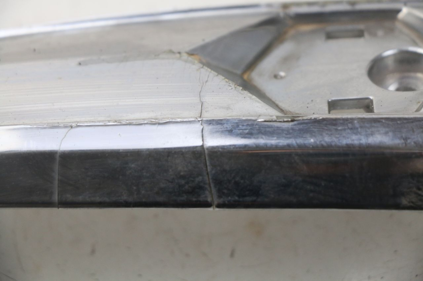 photo de VORDERE VERKLEIDUNGSVERBINDUNG PIAGGIO LIBERTY IGET 4T 50 (2015 - 2020) - Technische Nahaufnahme