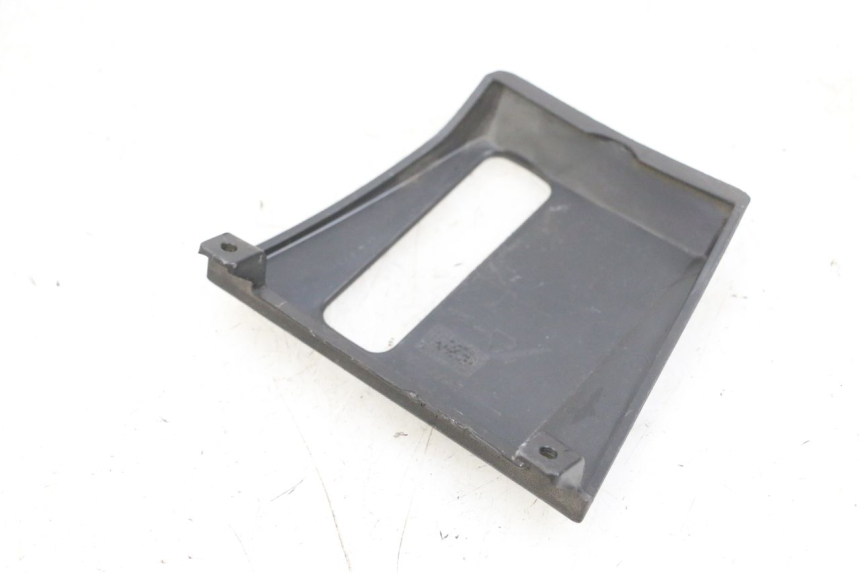 photo de FRONTVERKLEIDUNG MITTE PIAGGIO MP3 500 (2016 - 2018) - Detailansicht des Bauteils