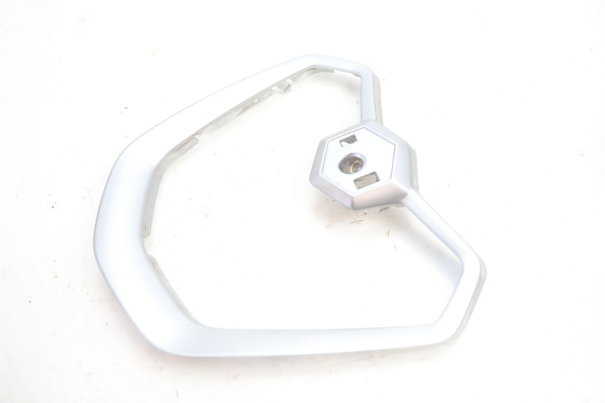 photo de FRONTVERKLEIDUNG MITTE PIAGGIO MP3 500 (2016 - 2018) - Hauptansicht