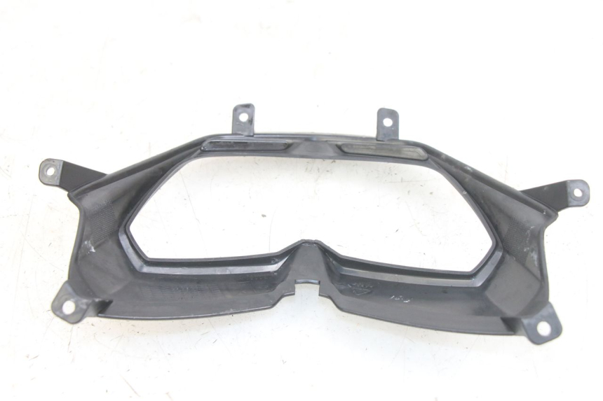 photo de VORDERE VERKLEIDUNGSVERBINDUNG PIAGGIO NEW TYPHOON 50 (2018 - 2021) - Detailansicht des Bauteils