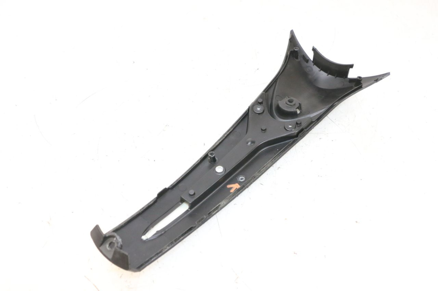 photo de FRONTVERKLEIDUNG MITTE JM MOTORS SANTANA 50 (2014 - 2023) - Zoom auf Gebrauchszustand