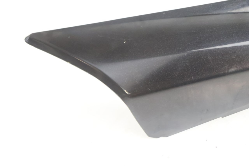 photo de FRONTVERKLEIDUNG MITTE PEUGEOT SATELIS 125 (2006 - 2009) - Kennzeichnungen und Originalreferenzen