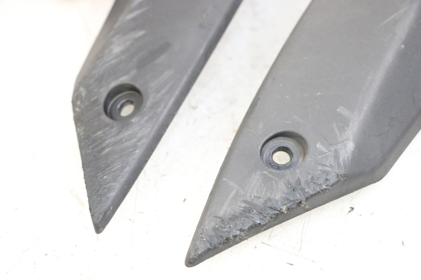 photo de FRONTVERKLEIDUNG MITTE PEUGEOT STREETZONE 2T 50 (2014 - 2019) - Detailansicht des Bauteils