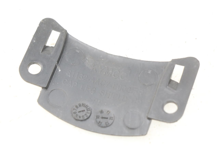 photo de VERKLEIDUNG VORNE MITTE KYMCO AGILITY FR 2T 50 (2012 - 2017) - Detailansicht des Bauteils