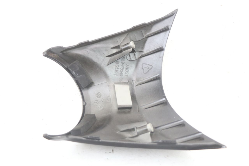 photo de VERKLEIDUNG VORNE MITTE YAMAHA BW'S BWS 125 (2010 - 2013) - Oberflächenzustand und Material