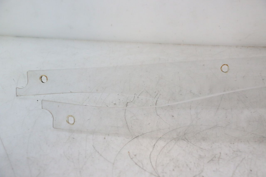 photo de VERKLEIDUNG VORNE MITTE BMW C1 125 (2000 - 2003) - Detaillierte Sichtprüfung