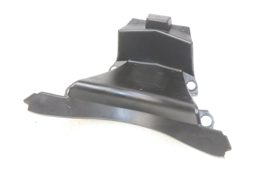 photo de VERKLEIDUNGSVERBINDUNG VORNE OBEN PEUGEOT CITYSTAR 2T 50 (2018 - 2021) - Detailansicht des Bauteils