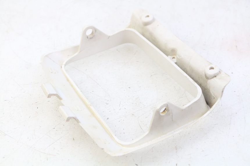 photo de VERKLEIDUNGSVERBINDUNG VORNE OBEN SUZUKI CP 80 (1985 - 1996) - Zoom auf Gebrauchszustand