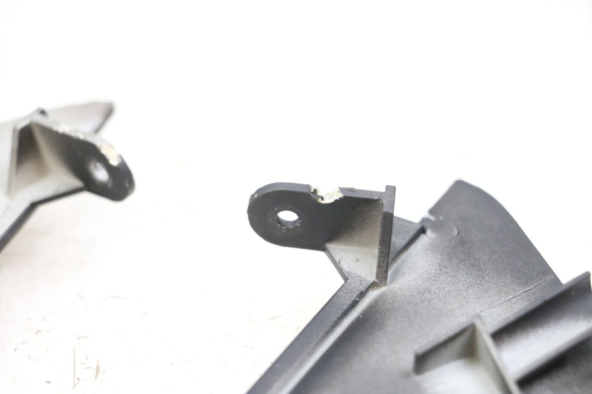 photo de VERKLEIDUNG VORNE MITTE KYMCO DINK STREET 125 (2009 - 2014) - Technische Nahaufnahme