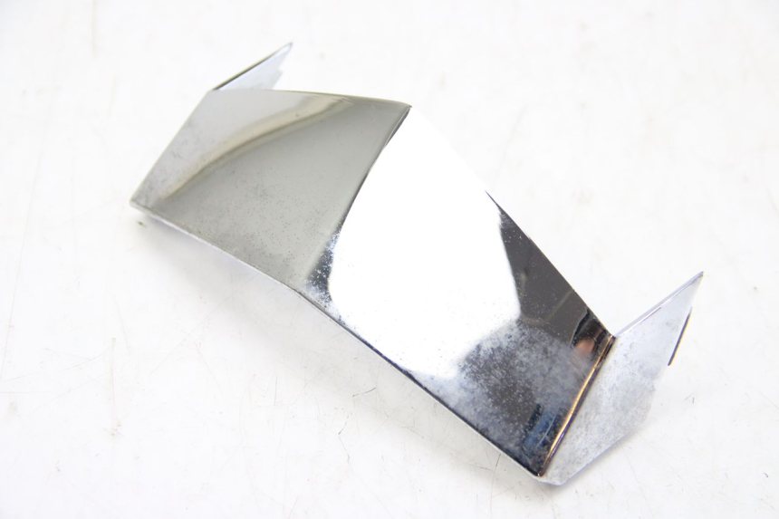 photo de VORDERE VERKLEIDUNGSVERBINDUNG OBEN PEUGEOT E-VIVACITY 1 (2012 - 2018) - Detailansicht des Bauteils