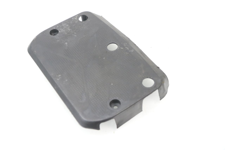 photo de VERKLEIDUNG VORNE MITTE TNT MOTOR FASTINO 4T 50 (2013 - 2019) - Zoom auf Gebrauchszustand