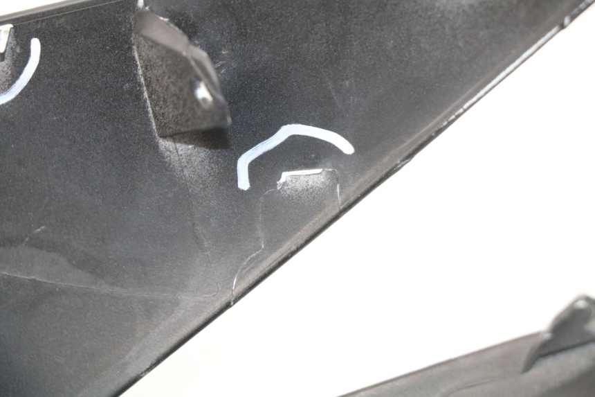 photo de VERKLEIDUNG VORNE MITTE SUZUKI GSX-R GSXR 750 (2011 - 2016) - Oberflächenzustand und Material