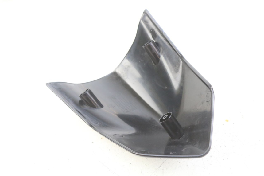 photo de VERKLEIDUNGSVERBINDUNG VORNE OBEN RIDE KALLIO 50 (2010 - 2019) - Zoom auf Gebrauchszustand