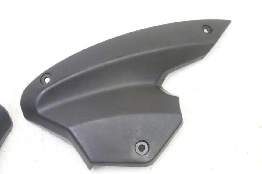 photo de VERKLEIDUNG VORNE MITTE PEUGEOT KISBEE 4T 50 (2018 - 2022) - Zoom auf Gebrauchszustand