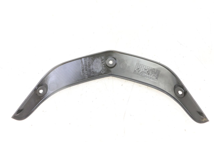 photo de VERKLEIDUNGSVERBINDUNG VORNE OBEN KYMCO DINK 4T 50 (2007 - 2018) - Detailansicht des Bauteils