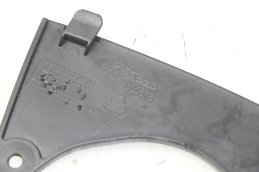 photo de VERKLEIDUNG VORNE MITTE PIAGGIO MP3 HPE 500 (2019 - 2022) - Detailansicht des Bauteils