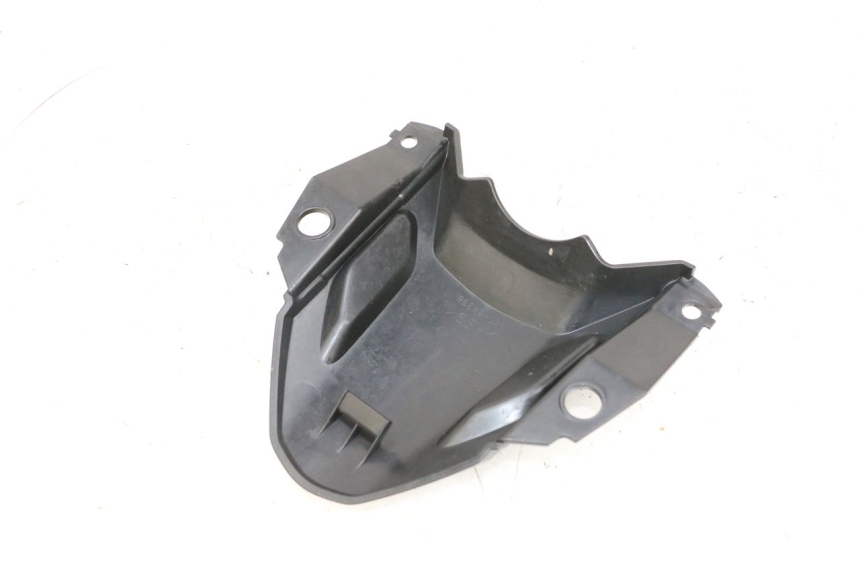 photo de VERKLEIDUNG VORNE MITTE YAMAHA MT-07 MT07 ABS 700 (2018 - 2020) - Detailansicht des Bauteils