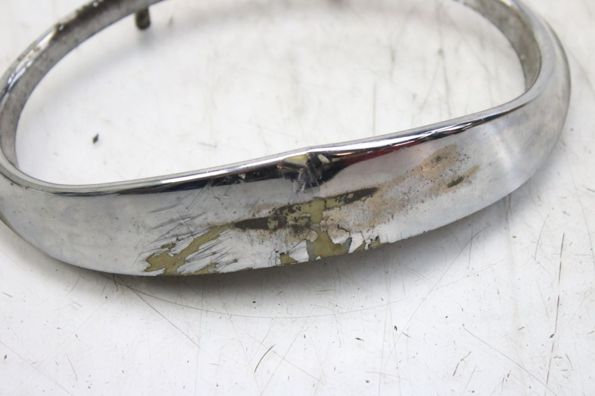 photo de VERKLEIDUNGSVERBINDUNG VORNE OBEN APRILIA SCARABEO 100 (2003 - 2012) - Alternative Perspektive