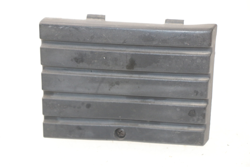 photo de VERKLEIDUNG VORNE MITTE PEUGEOT SX 80 (1986 - 1995) - Hauptansicht