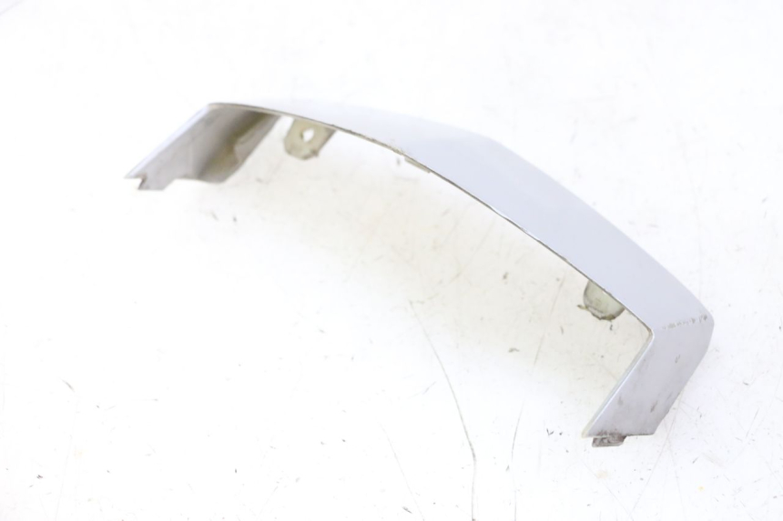 photo de VERKLEIDUNG VORNE MITTE PEUGEOT VIVACITY NEW 2T 50 (2008 - 2017) - Oberflächenzustand und Material