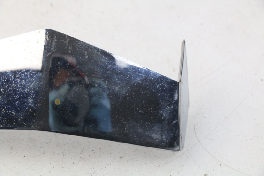 photo de VERKLEIDUNGSVERBINDUNG VORNE OBEN PEUGEOT VIVACITY NEW 4T 50 (2008 - 2017) - Alternative Perspektive