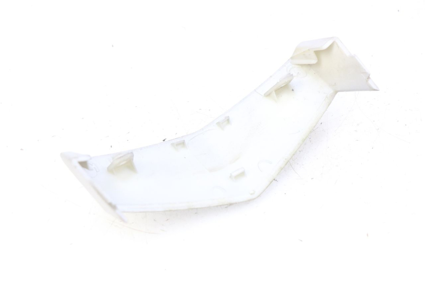 photo de VERKLEIDUNGSVERBINDUNG VORNE OBEN PEUGEOT VIVACITY NEW 4T 50 (2008 - 2017) - Alternative Perspektive