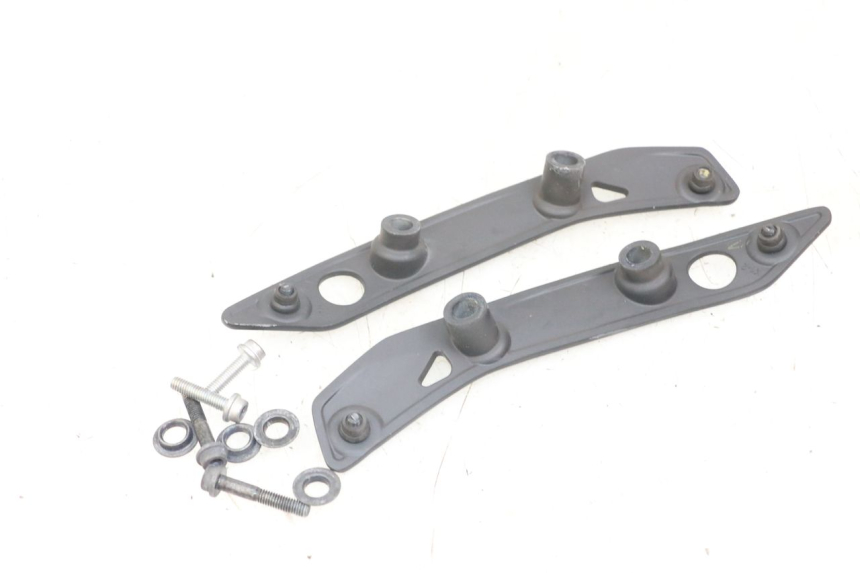 photo de VORDERE VERKLEIDUNGSVERBINDUNGSSATZ YAMAHA XMAX X-MAX ABS 125 (2017 - 2020) - Detailansicht des Bauteils