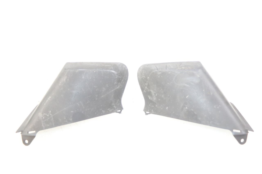 photo de VERKLEIDUNGSVERBINDUNG VORNE OBEN YAMAHA XMAX X-MAX 125 (2006 - 2009) - Hauptansicht