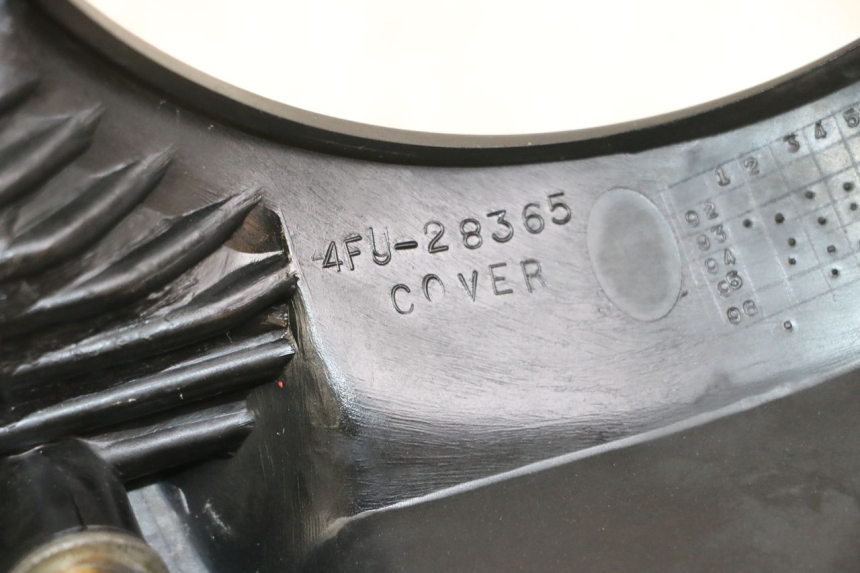 photo de FRONTVERKLEIDUNG MITTE YAMAHA TDR DELTABOX 125 (1997 - 2003) - Detailansicht des Bauteils