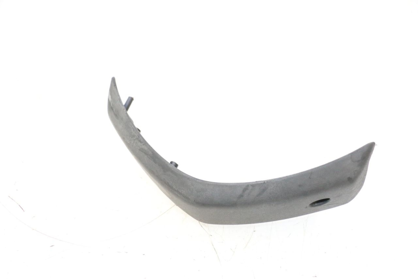 photo de VORDERE VERKLEIDUNGSVERBINDUNG PEUGEOT TREKKER 50 (1995 - 2004) - Zoom auf Gebrauchszustand