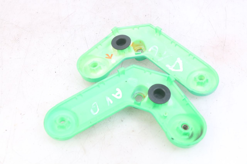 photo de VORDERE VERKLEIDUNGSVERBINDUNG MOTRAC URBAN 4T 50 (2016 - 2024) - Zoom auf Gebrauchszustand