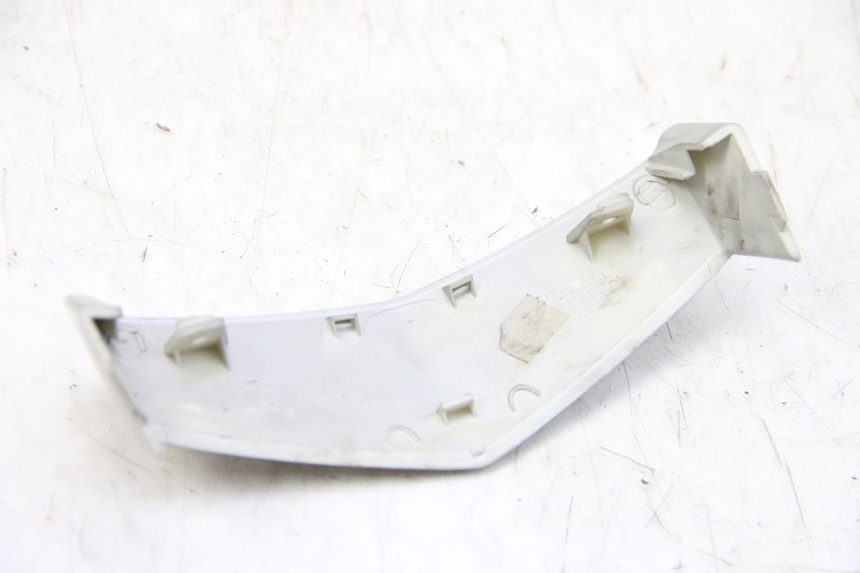 photo de VORDERE VERKLEIDUNGSVERBINDUNG PEUGEOT VIVACITY NEW 2T 50 (2008 - 2017) - Detailansicht des Bauteils