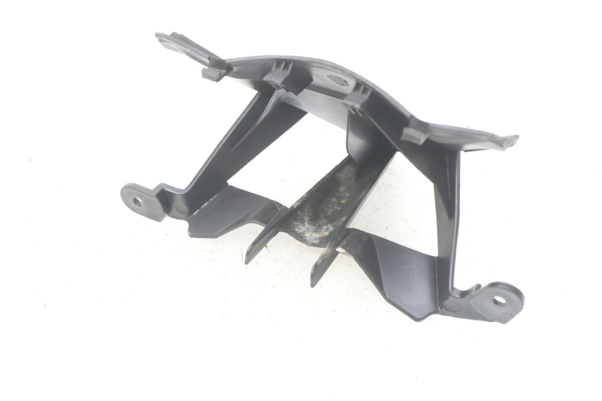 photo de VORDERE VERKLEIDUNGSVERBINDUNG YAMASAKI YM T 125 (2015 - 2020) - Zoom auf Gebrauchszustand