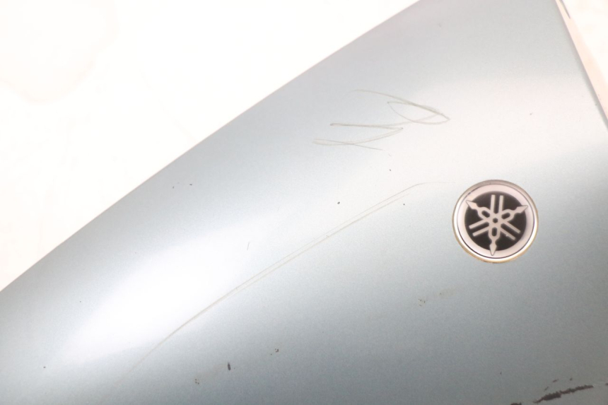 photo de FRONTVERKLEIDUNG MITTE YAMAHA YP MAJESTY 125 (2002 - 2006) - Zoom auf Gebrauchszustand