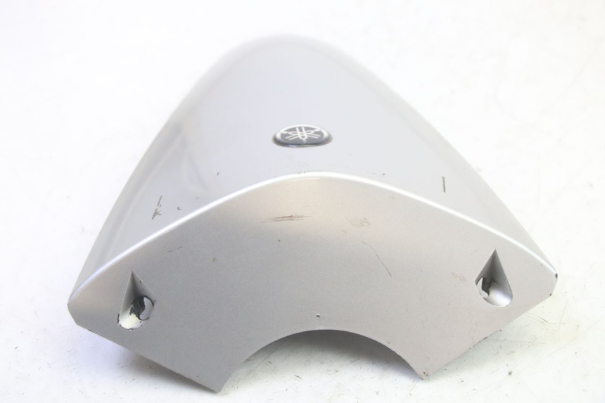 photo de FRONTVERKLEIDUNG MITTE YAMAHA YP MAJESTY 125 (2002 - 2006) - Details der Befestigungspunkte