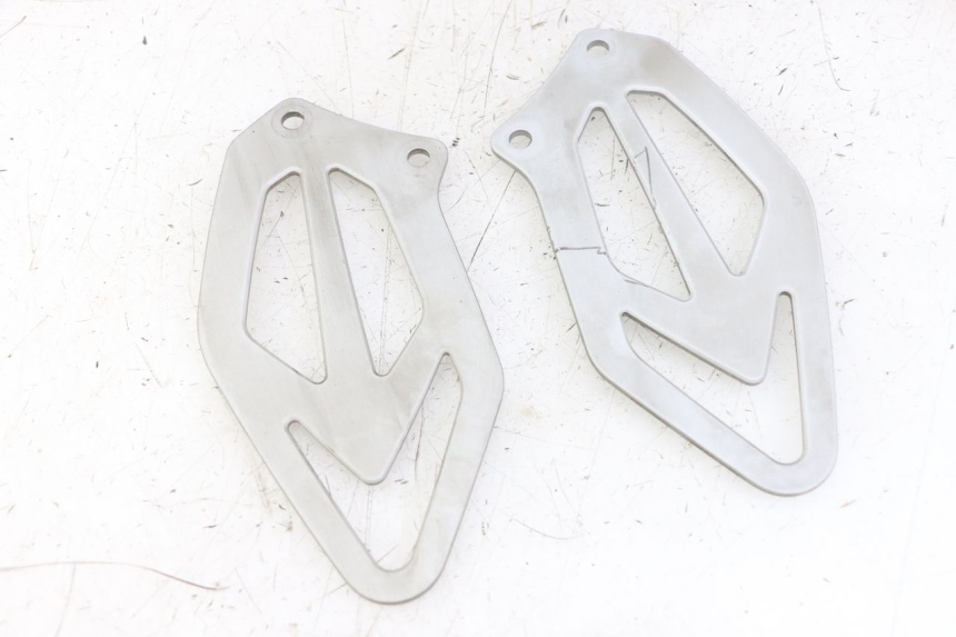 photo de TRITTBRETT VERKLEIDUNG MITTE BMW S RR ABS S1000RR 1000 (2015 - 2018) - Detailansicht des Bauteils