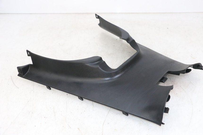 photo de TRITTBRETT VERKLEIDUNG MITTE KYMCO DINK STREET ABS 125 (2011 - 2018) - Hauptansicht