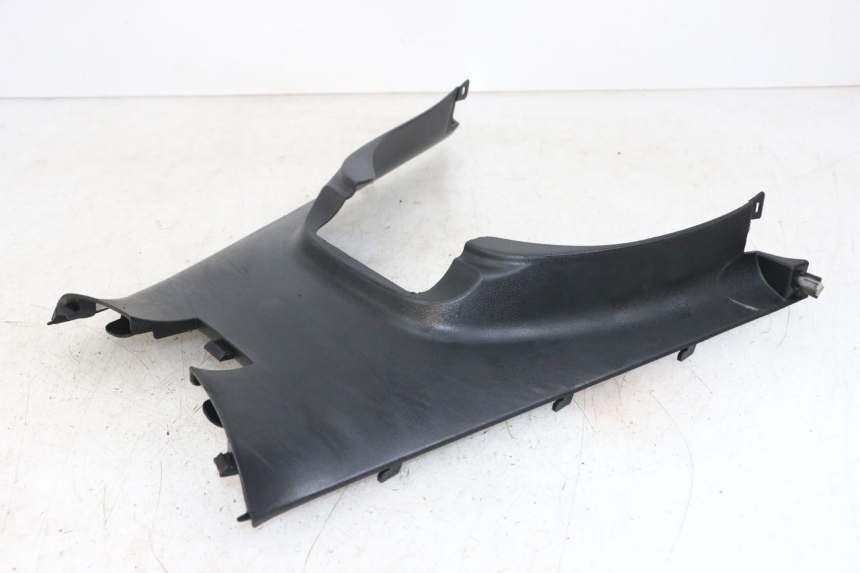 photo de TRITTBRETT VERKLEIDUNG MITTE KYMCO DINK STREET ABS 125 (2011 - 2018) - Technische Nahaufnahme